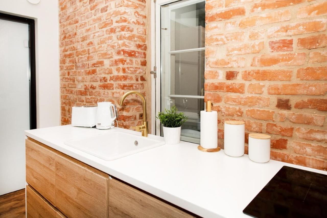 Old Town Luxury Apartment With Sauna Tartu Esterno foto