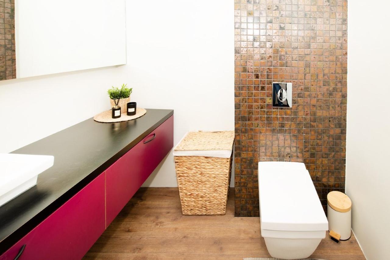 Old Town Luxury Apartment With Sauna Tartu Esterno foto
